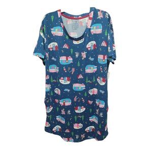 Sleep shirt with pockets